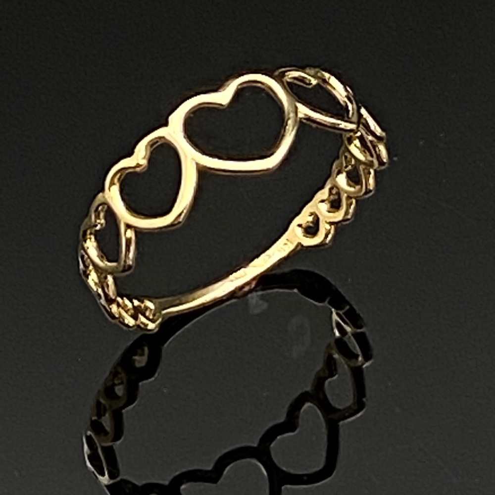 Italian 14k Yellow Gold Graduated Heart band ring